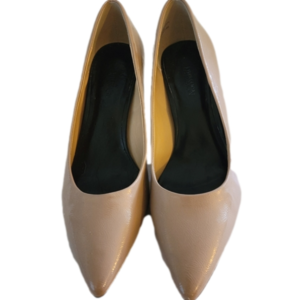 Ladies pumps